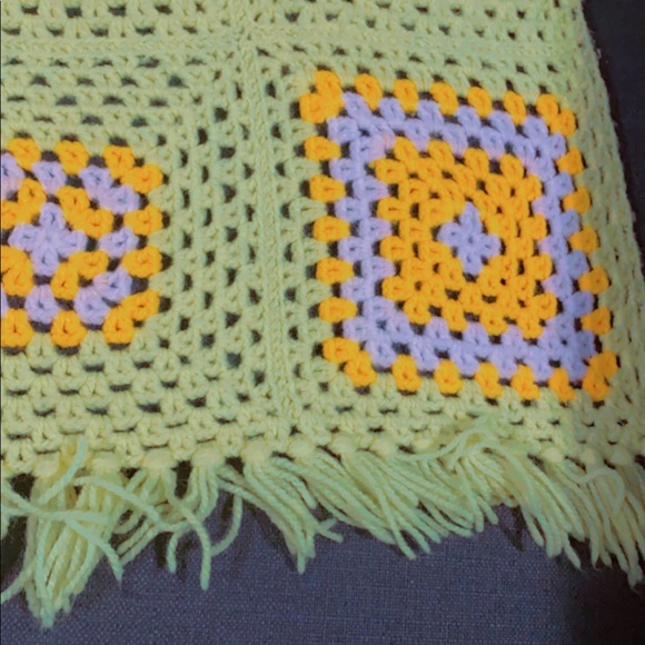 big crochet throw - Picture 5 of 7